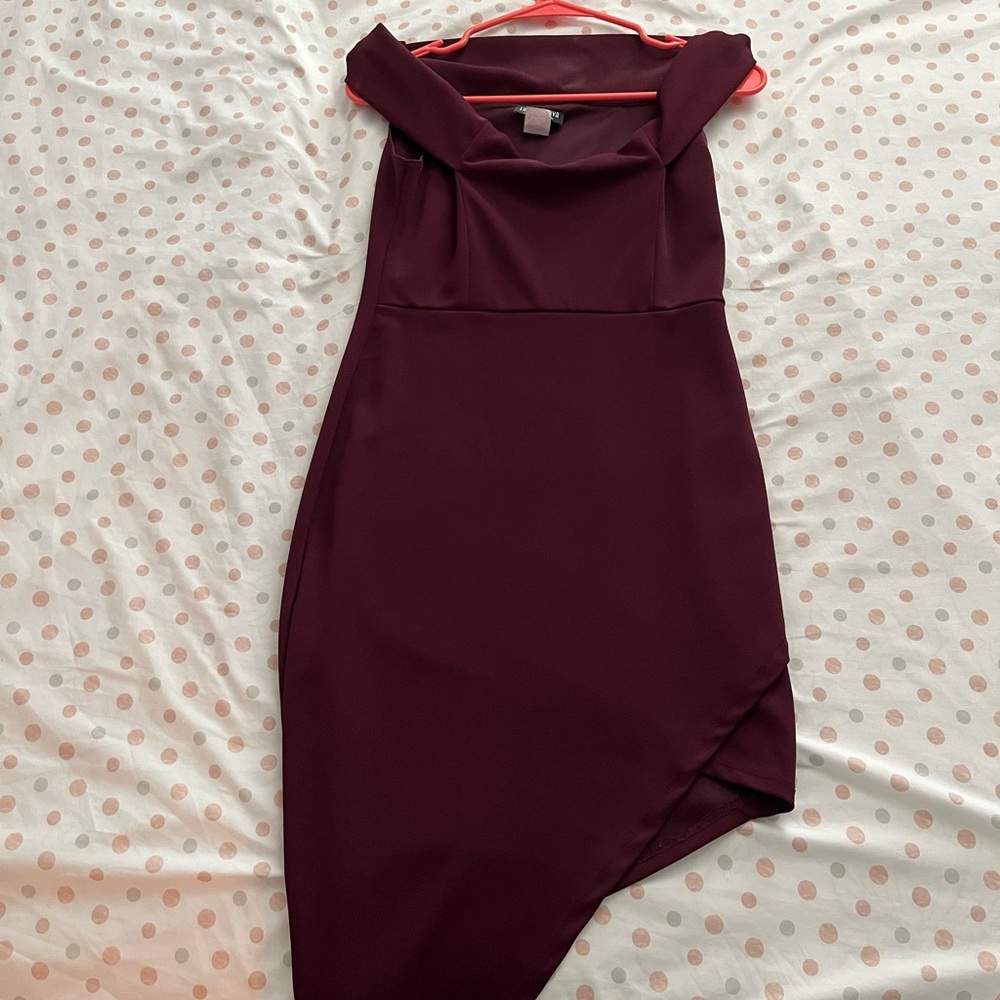 Fashion Nova Burgundy Off the Shoulder Dress size Medium